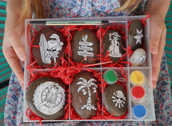 Rocking Hot Christmas - Colour Me In Rock Set